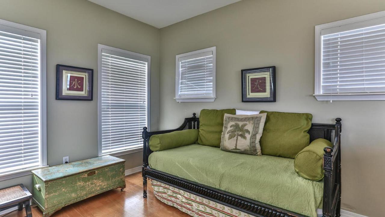 Biglows Bungalow - About A Quarter Mile To Private Neighborhood Beach Access, Pet Friendly, Community Pool Destin Exteriér fotografie