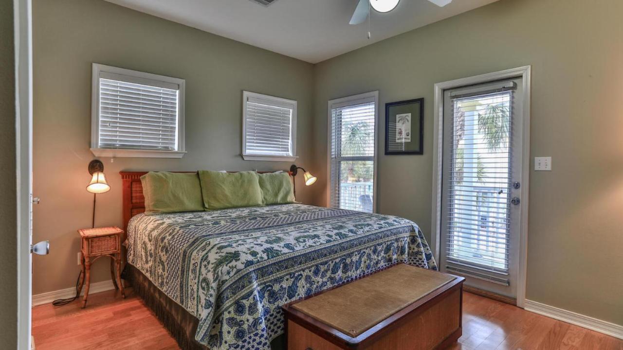 Biglows Bungalow - About A Quarter Mile To Private Neighborhood Beach Access, Pet Friendly, Community Pool Destin Exteriér fotografie