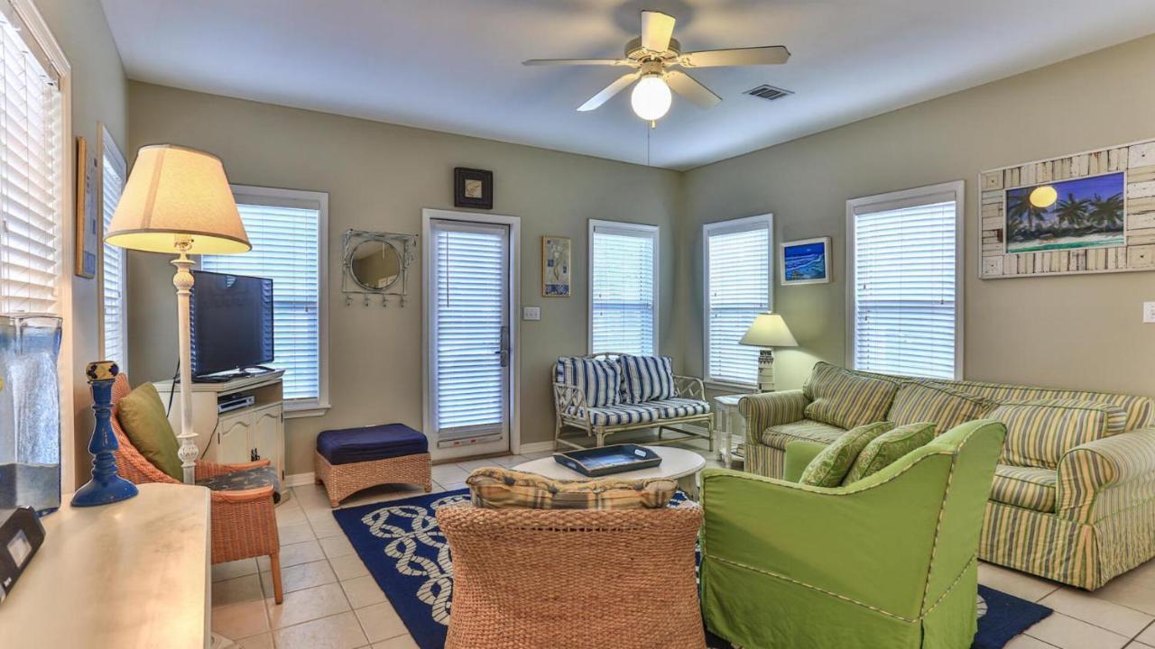 Biglows Bungalow - About A Quarter Mile To Private Neighborhood Beach Access, Pet Friendly, Community Pool Destin Exteriér fotografie