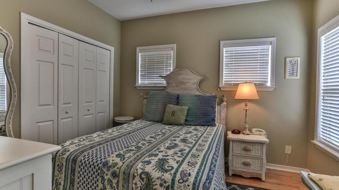 Biglows Bungalow - About A Quarter Mile To Private Neighborhood Beach Access, Pet Friendly, Community Pool Destin Exteriér fotografie