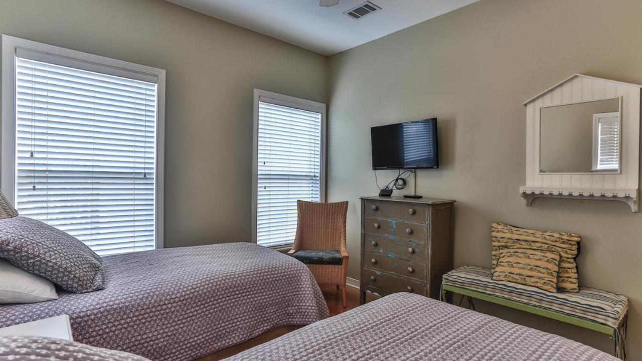 Biglows Bungalow - About A Quarter Mile To Private Neighborhood Beach Access, Pet Friendly, Community Pool Destin Exteriér fotografie