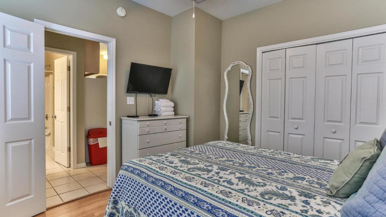 Biglows Bungalow - About A Quarter Mile To Private Neighborhood Beach Access, Pet Friendly, Community Pool Destin Exteriér fotografie